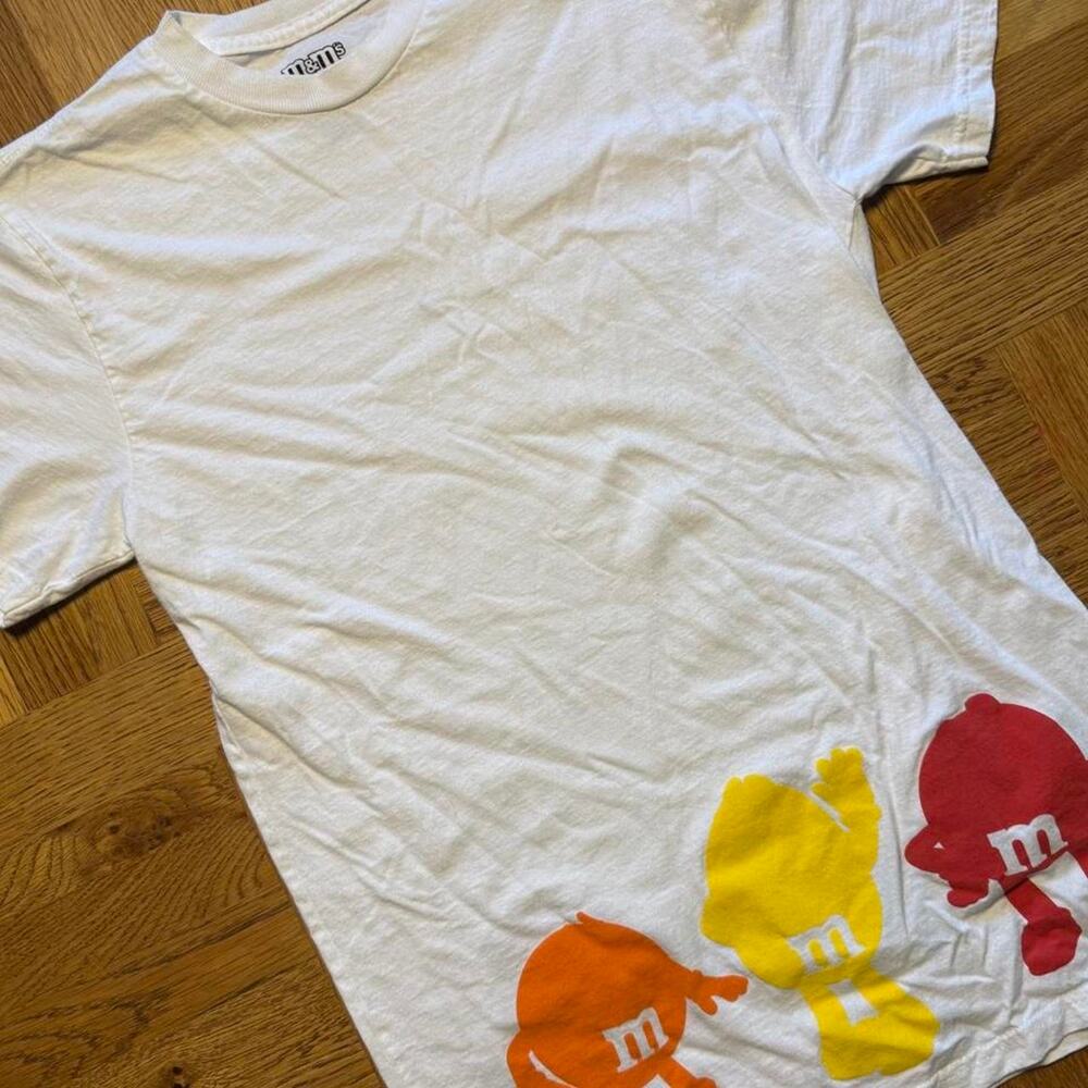 M&M’s Character Silhouette White Graphic T-Shirt Small 2020